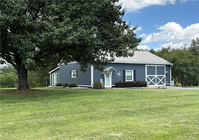 Photo 1 of Single family home for sale at 910 Hanks St, Traphill, NC 28685 | MLS# 1233284 | Listing updated on 2026-08-27