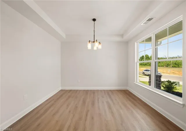 Photo 4 of Sale Pending at 3109 Hayes Village Rd, Greensboro, NC 27405 | MLS# 1230641 | Listing updated on 2026-09-11