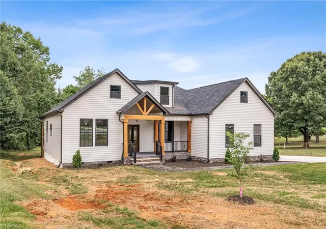 Homes for sale in Reidsville, NC | 132 Shell Rd, Reidsville, NC 27320 | MLS# 1224251
