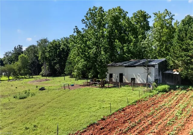 5th image of 138 Eagle Valley Trl, Dobson, NC 27017 | MLS# 1227618
