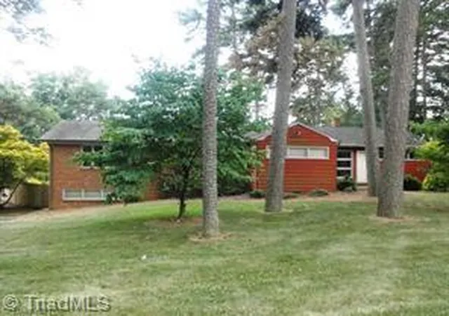 Photo 2 of Single family home for sale at 4162 Glenn Hi Rd, Winston Salem, NC 27107 | MLS# 1233922 | Listing updated on 2026-08-29