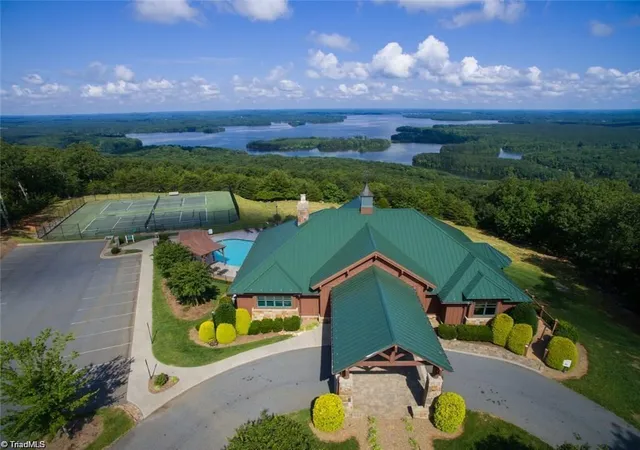 3rd image of 532 Rocky Cove Ln, Denton, NC 27239 | MLS# 1214083
