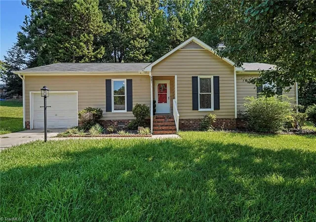Photo 1 of Sale Pending at 627 Woodland Cir, Asheboro, NC 27203 | MLS# 1229809 | Listing updated on 2026-09-30