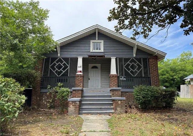 Photo 1 of Single family home for sale at 328 Ennis St, High Point, NC 27260 | MLS# 1226798 | Listing updated on 2026-09-10