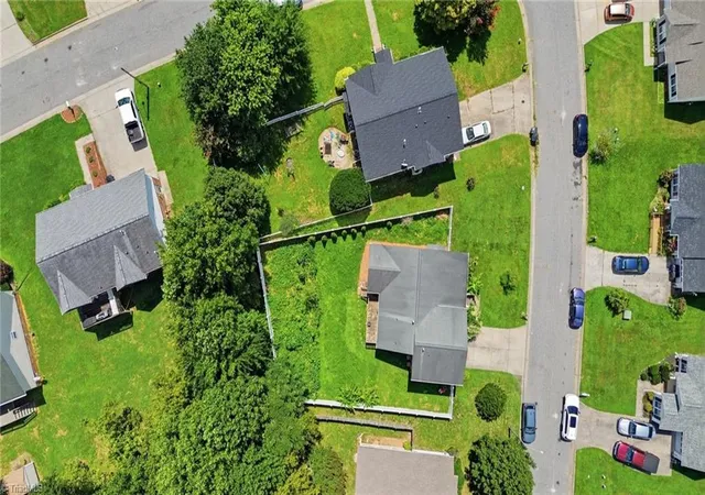 42nd image of 1448 Hawkcrest Ln, Winston Salem, NC 27127 | MLS# 1231534