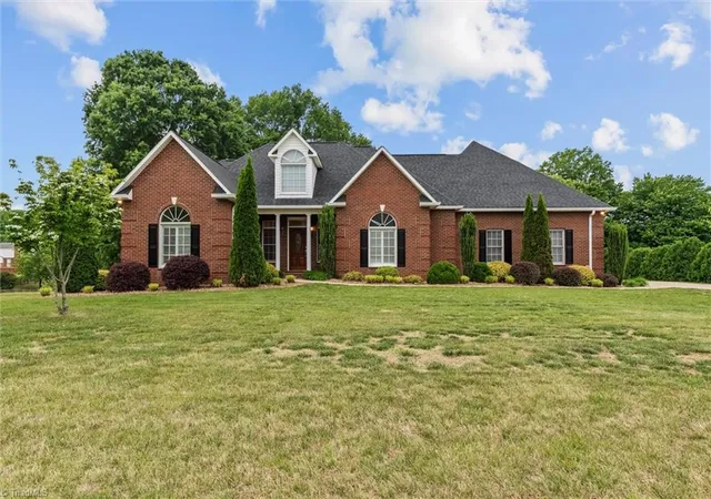 Photo 1 of Single family home for sale at 139 Morning Dove Ln, Statesville, NC 28625 | MLS# 1219120 | Listing updated on 2026-09-28