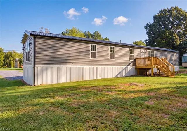 23rd image of 262 Glendale Ave, Thomasville, NC 27360 | MLS# 1233132