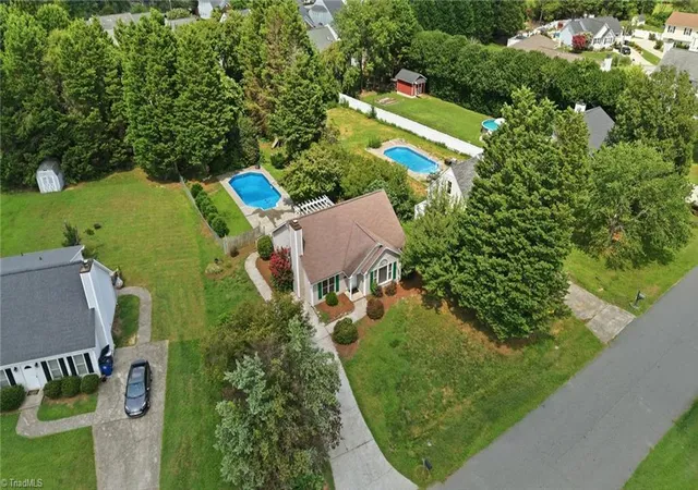 35th image of 1613 Quillmark Rd, Winston Salem, NC 27127 | MLS# 1229270
