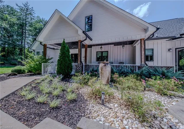 Photo 2 of Single family home for sale at 1529 Neelley Rd, Pleasant Garden, NC 27313 | MLS# 1233718 | Listing updated on 2026-09-18