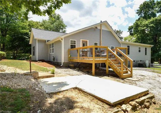 4th image of 681 Sanford Ave, Mocksville, NC 27028 | MLS# 1227295
