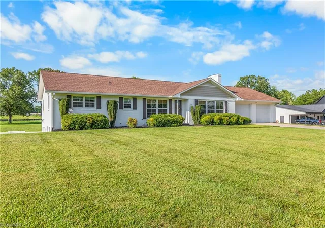 2nd image of 293 Hanes Ln, Lexington, NC 27295 | MLS# 1232874