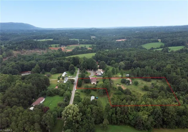 41st image of 1352 Gravitte Rd, Pilot Mountain, NC 27041 | MLS# 1231592