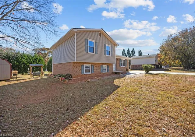Photo 3 of Single family home for sale at 1547 New Jersey Church Rd, Lexington, NC 27292 | MLS# 1201652 | Listing updated on 2026-08-18