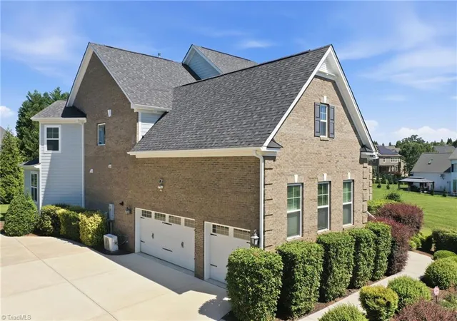 Photo 2 of Single family home for sale at 4403 Bonnie Loch Dr, Burlington, NC 27215 | MLS# 1229849 | Listing updated on 2026-09-18