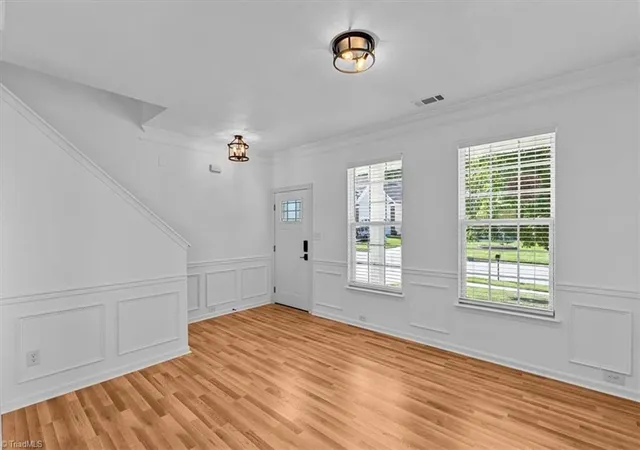 Photo 3 of Single family home for sale at 884 Jennifer Ln, High Point, NC 27265 | MLS# 1233401 | Listing updated on 2026-09-15
