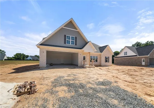 2nd image of 242 Avian Ln, Winston Salem, NC 27127 | MLS# 1223193