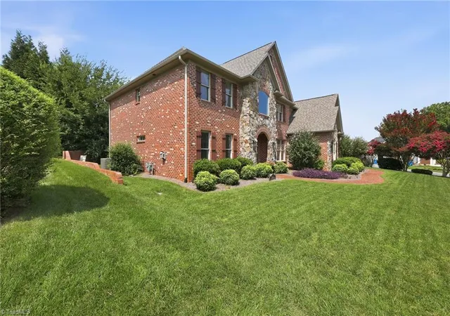 Photo 2 of Single family home for sale at 115 S River Hl Dr, Advance, NC 27006 | MLS# 1231211 | Listing updated on 2026-09-16