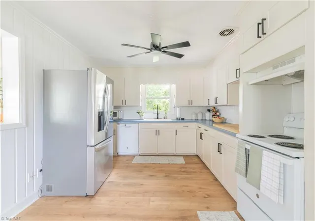 Photo 4 of Single family home for sale at 1826 Old Holw Rd, Walkertown, NC 27051 | MLS# 1229769 | Listing updated on 2026-08-26