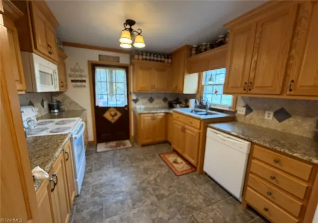Photo 3 of Single family home for sale at 130 Winchester Dr, King, NC 27021 | MLS# 1214931 | Listing updated on 2026-07-15