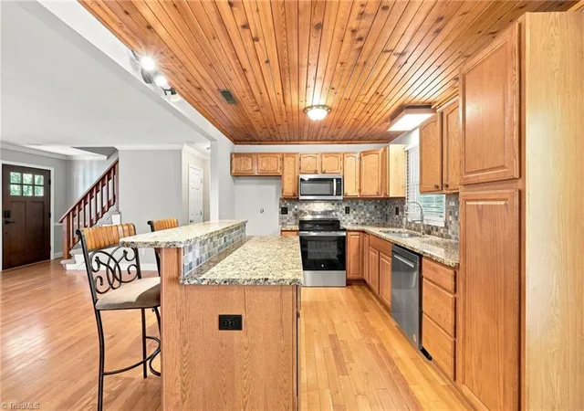 5th image of 4957 Lochraven Dr, Winston Salem, NC 27104 | MLS# 1231785