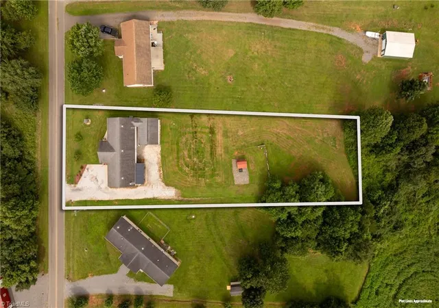 2nd image of 1102 Bryant Mill Rd, Ararat, NC 27007 | MLS# 1230322