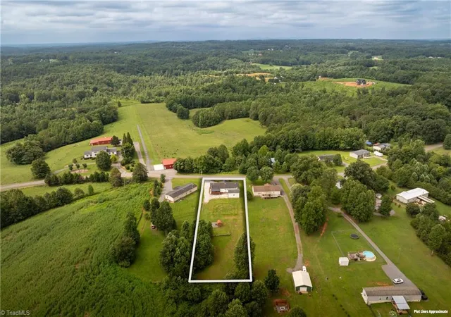 3rd image of 1102 Bryant Mill Rd, Ararat, NC 27007 | MLS# 1230322