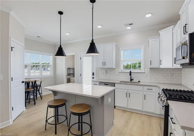 Photo 1 of Single family home for sale at 1403 Prospect Hl St, Kernersville, NC 27284 | MLS# 1227582 | Listing updated on 2026-09-29
