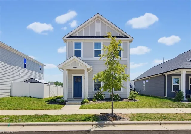 Photo 4 of Single family home for sale at 1403 Prospect Hl St, Kernersville, NC 27284 | MLS# 1227582 | Listing updated on 2026-09-29