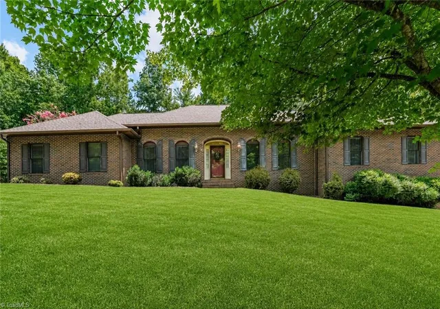 Photo 1 of Single family home for sale at 913 Colonial Hts, North Wilkesboro, NC 28659 | MLS# 1228037 | Listing updated on 2026-07-20