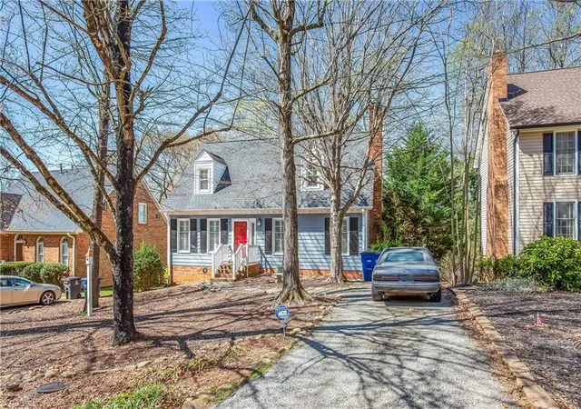 Photo 2 of Single family home for sale at 4104 Moss Brk Dr, Winston Salem, NC 27127 | MLS# 1222416 | Listing updated on 2026-10-08