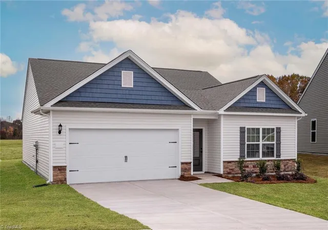 Photo 2 of Single family home for sale at 208 Macintosh Dr, King, NC 27021 | MLS# 1225730 | Listing updated on 2026-06-25