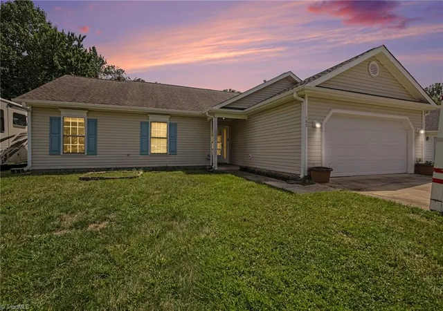 2nd image of 180 Beeson Park Ct, Kernersville, NC 27284 | MLS# 1233190