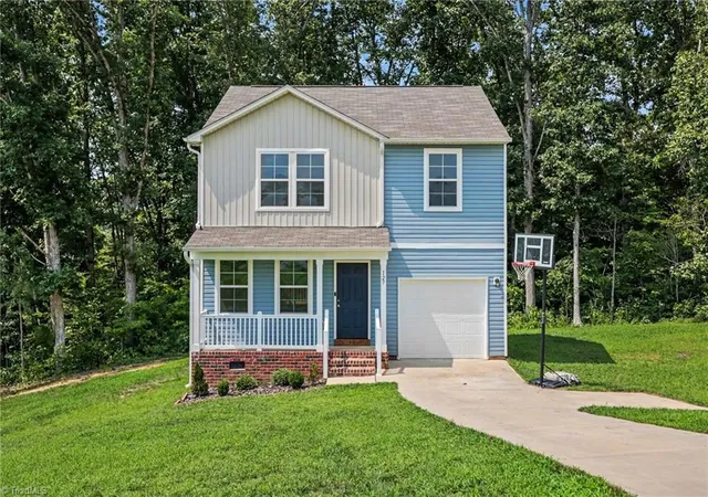 Photo 1 of Single family home for sale at 127 Brookview Ct, Mocksville, NC 27028 | MLS# 1231072 | Listing updated on 2026-08-22
