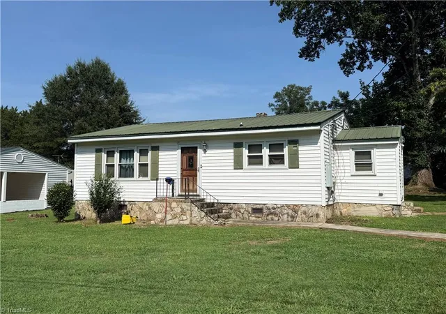2nd image of 3364 Beavercreek Rd, Randleman, NC 27317 | MLS# 1232881
