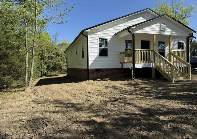 2nd image of 219 Tower Rd, Thomasville, NC 27360 | MLS# 1215748