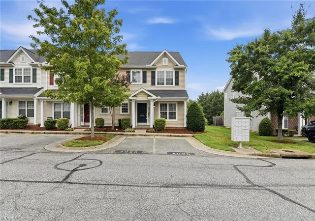 Photo 2 of Sale Pending at 4020 Tarrant Tr Cir, High Point, NC 27265 | MLS# 1229295 | Listing updated on 2026-09-15