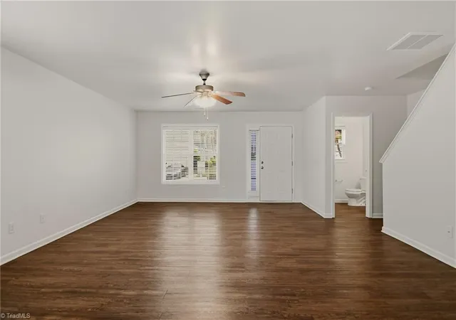 Photo 4 of Sale Pending at 4020 Tarrant Tr Cir, High Point, NC 27265 | MLS# 1229295 | Listing updated on 2026-09-15