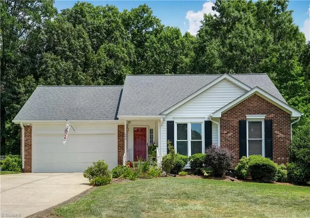 3rd image of 600 Creekridge Dr, Eden, NC 27288 | MLS# 1229644