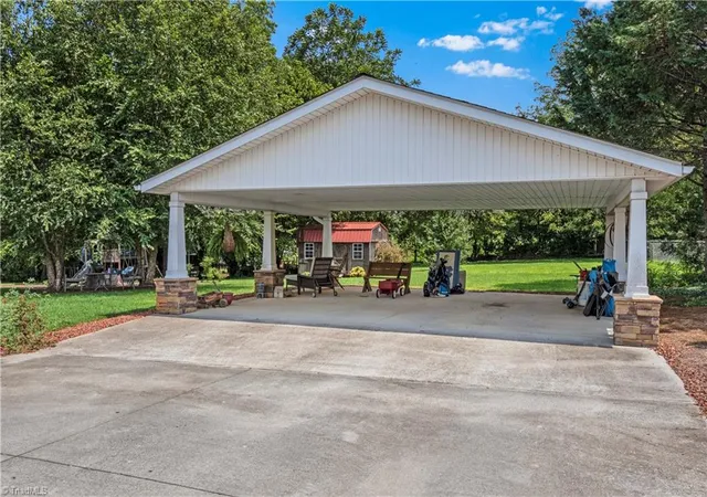 4th image of 510 Gillespie St, Dobson, NC 27017 | MLS# 1230658