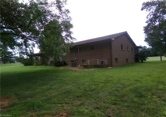 Photo 4 of Single family home for sale at 362 Happy Holw Ct, Lexington, NC 27295 | MLS# 1230495 | Listing updated on 2026-08-24