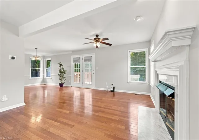 Photo 4 of Single family home for sale at 5 Thames Ct, Greensboro, NC 27455 | MLS# 1230954 | Listing updated on 2026-10-07