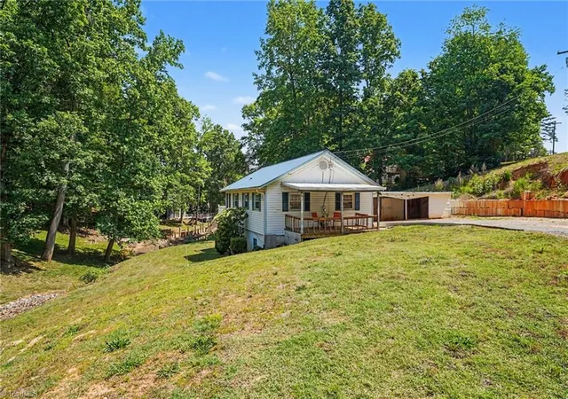 Homes for sale in Lexington, NC | 293 Oriole Dr, Lexington, NC 27292 | MLS# 1222000