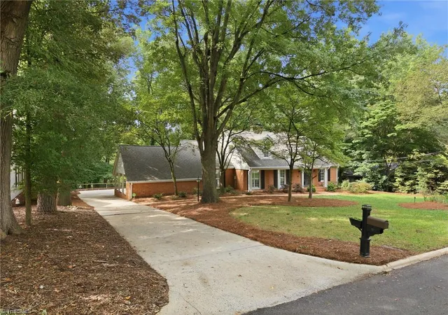 Photo 4 of Single family home for sale at 217 Sheridan Dr, Salisbury, NC 28144 | MLS# 1233489 | Listing updated on 2026-09-03