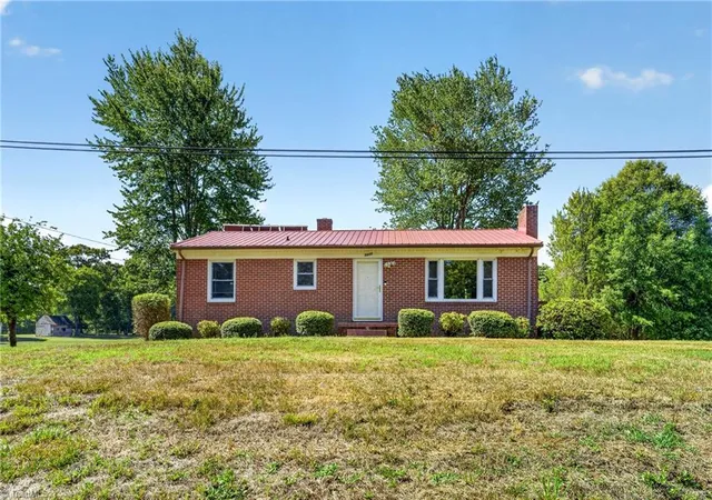 3rd image of 3400 Oak Ridge Rd, Summerfield, NC 27358 | MLS# 1227241