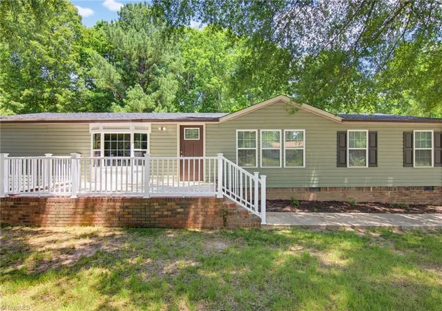 Homes for sale in Madison, NC | 1059 Whitts Rd, Madison, NC 27025 | MLS# 1225386