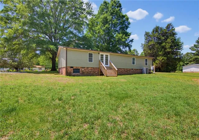 Homes for sale in Madison, NC | 1059 Whitts Rd, Madison, NC 27025 | MLS# 1225386