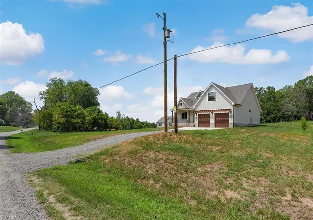 Photo 3 of Single family home for sale at 1375 Purcell Rd, Reidsville, NC 27320 | MLS# 1233662 | Listing updated on 2026-08-27