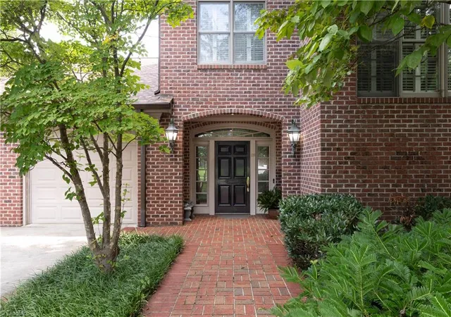 2nd image of 120 W 1st Ave, Lexington, NC 27292 | MLS# 1230742