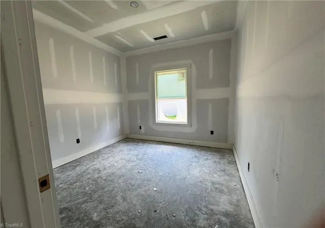 16th image of 408 Dobson St, Kernersville, NC 27284 | MLS# 1215408