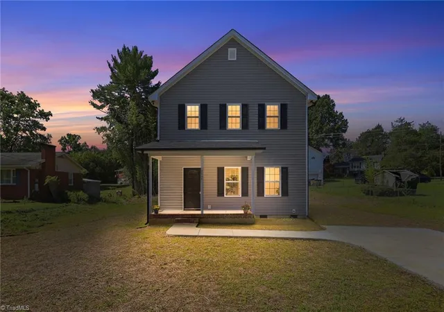 2nd image of 2028 Reynolds Park Rd, Winston Salem, NC 27107 | MLS# 1231262